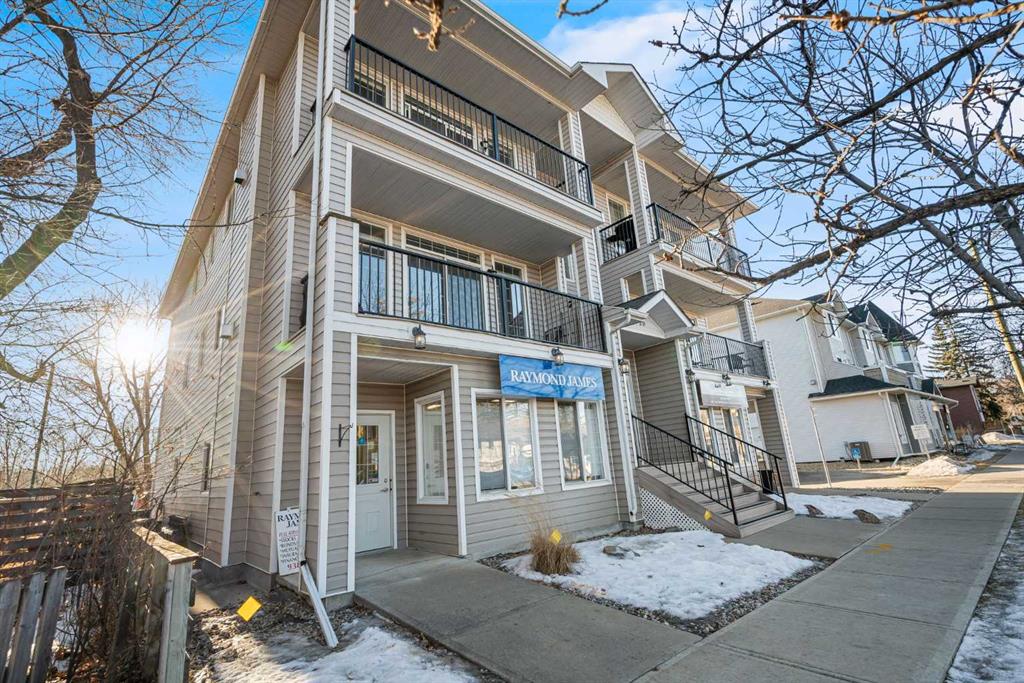 Picture of 303, 29 N Railway Street N, Okotoks Real Estate Listing