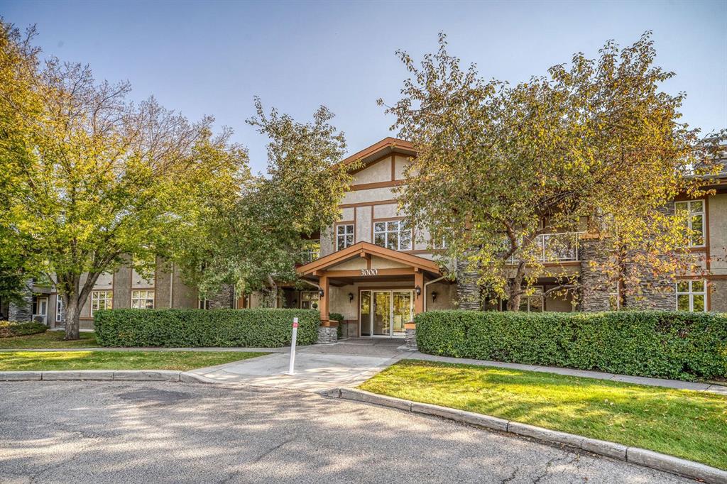 Picture of #, 3213 Lake Fraser Court SE, Calgary Real Estate Listing