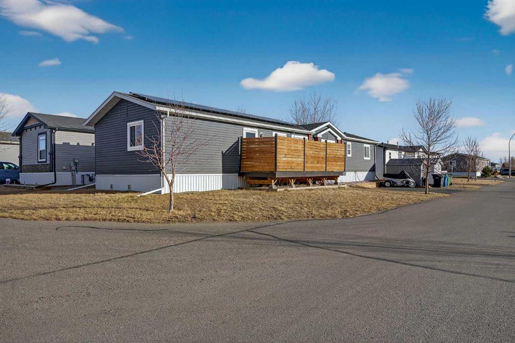 Picture of 5004 Seasons Boulevard , Coaldale Real Estate Listing