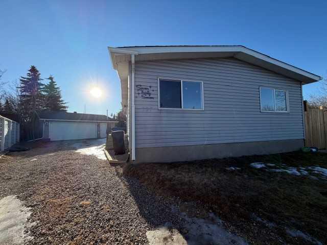 Picture of 737 Spring Haven Court SE, Airdrie Real Estate Listing