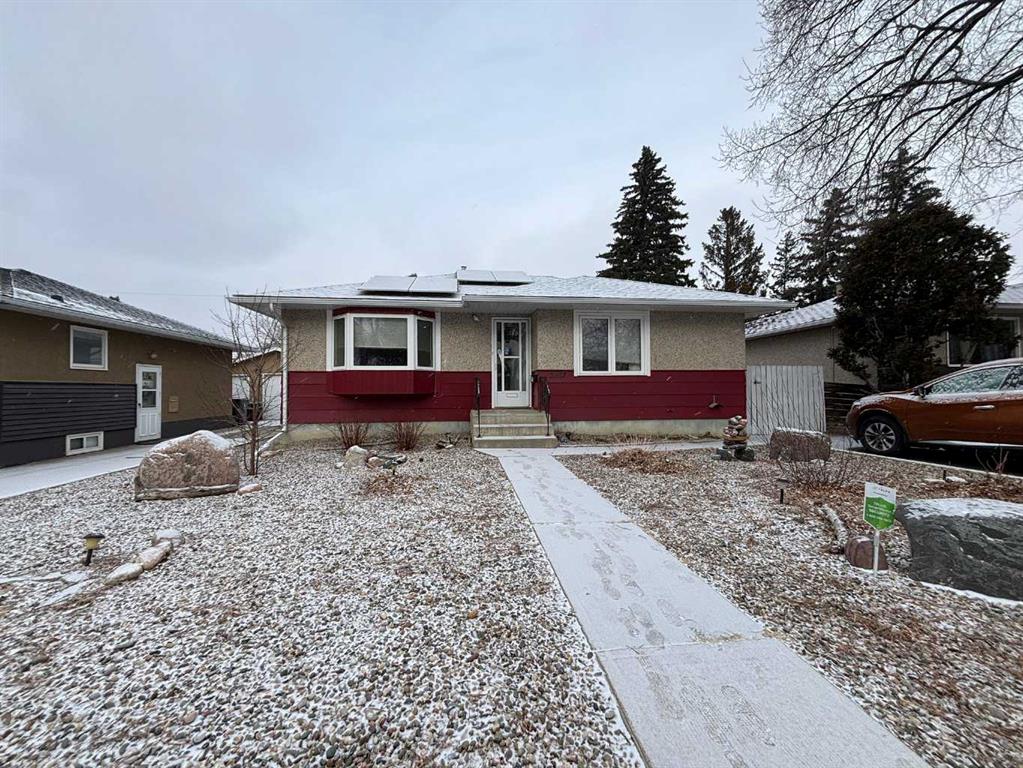 Picture of 2407 5 Avenue N, Lethbridge Real Estate Listing