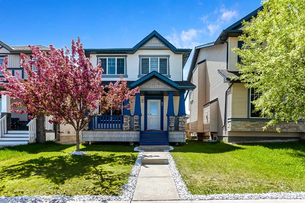 Picture of 37 Silverado Saddle Avenue SW, Calgary Real Estate Listing