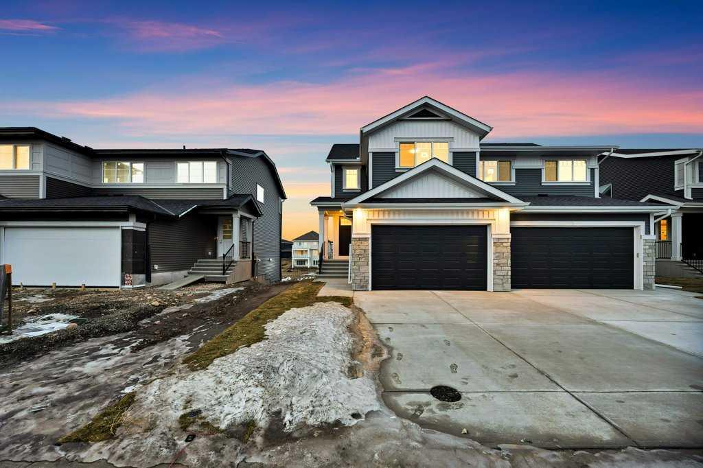 Picture of 561 Chelsea Gardens , Chestermere Real Estate Listing
