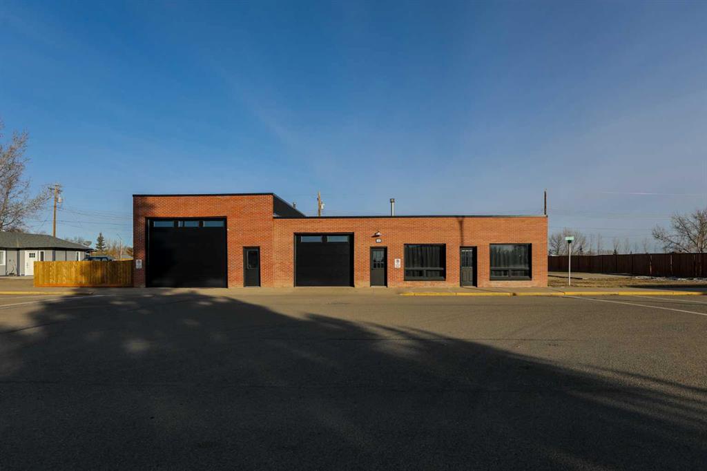 Picture of 111 4 Avenue , Warner Real Estate Listing