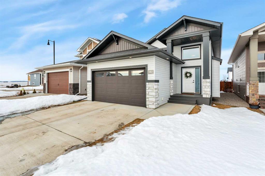 Picture of 182 Norseman Close , Penhold Real Estate Listing