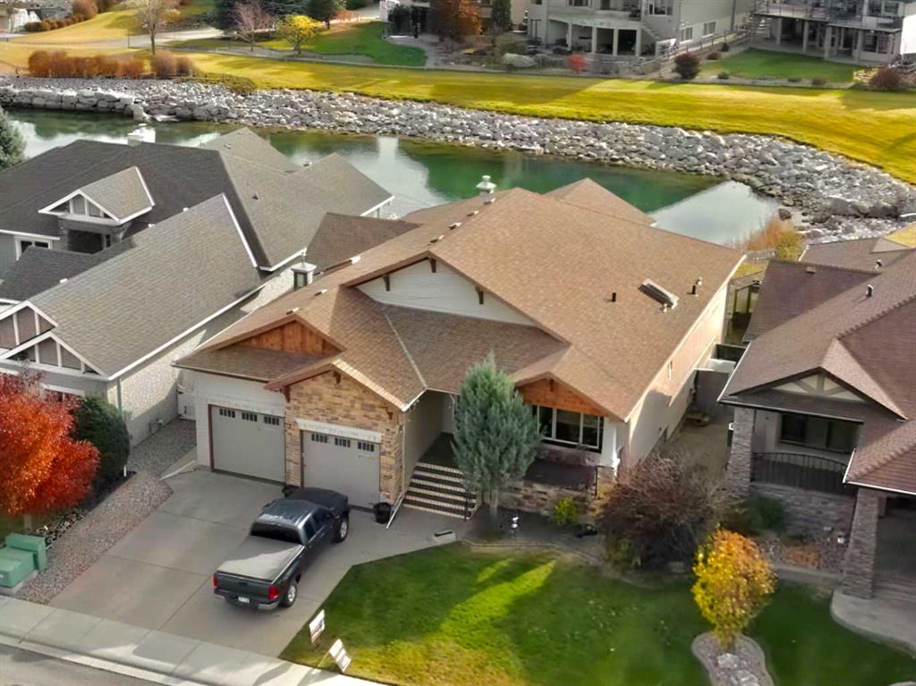 Picture of 534 Canyon Cove W, Lethbridge Real Estate Listing