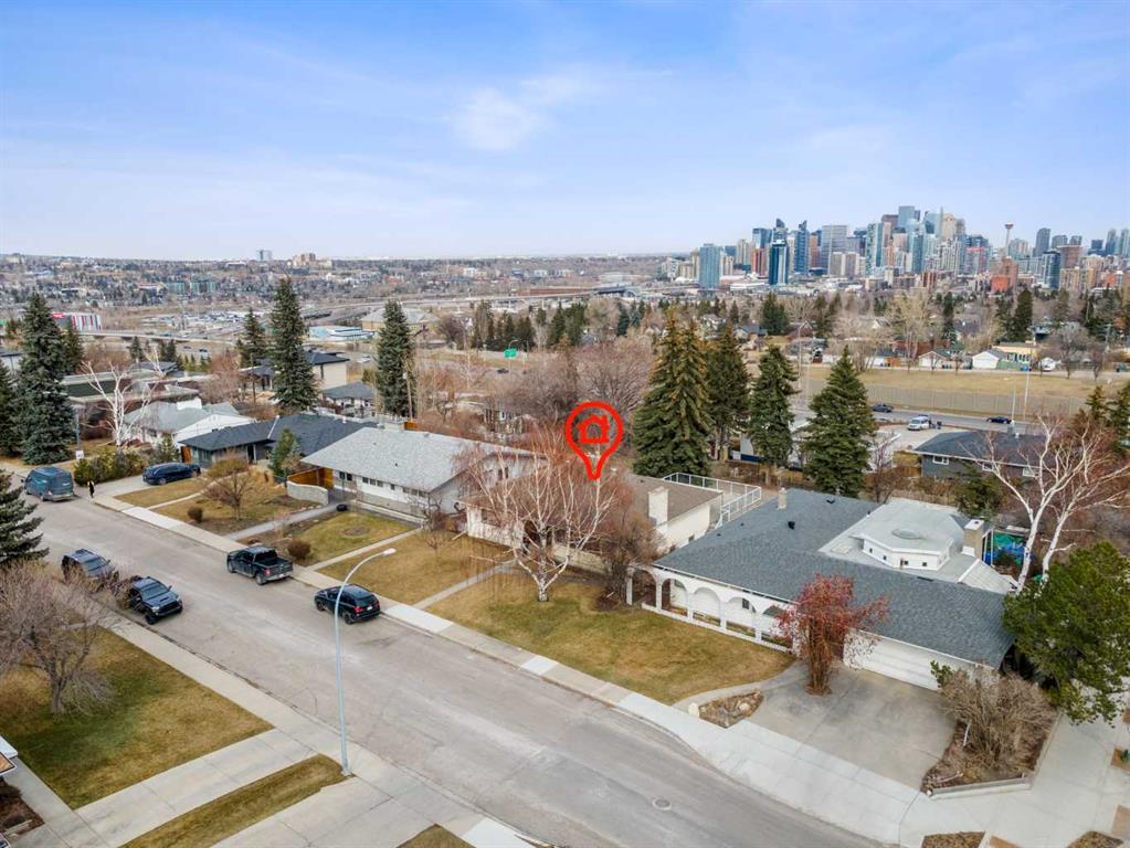 Picture of 1738 Suffolk Street SW, Calgary Real Estate Listing