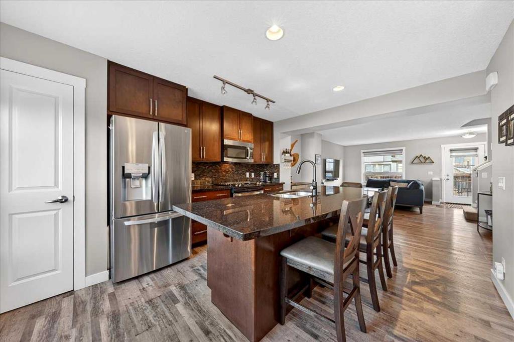 Picture of 37 Aspen Hills Terrace SW, Calgary Real Estate Listing