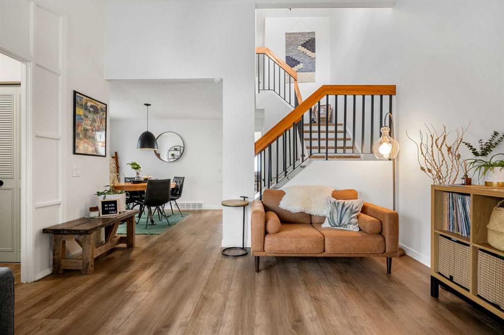 Picture of 55 Coach Gate Way SW, Calgary Real Estate Listing