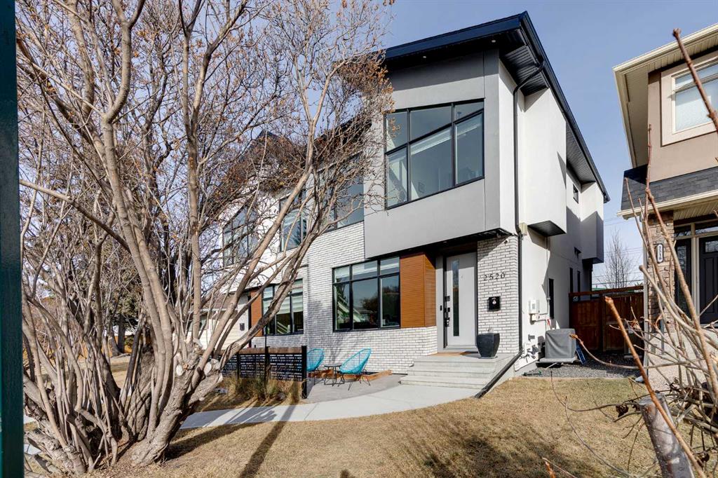 Picture of 2520 Cochrane Road NW, Calgary Real Estate Listing