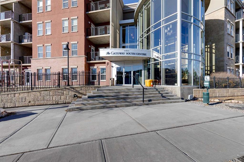 Picture of 3105, 11811 Lake Fraser Drive SE, Calgary Real Estate Listing