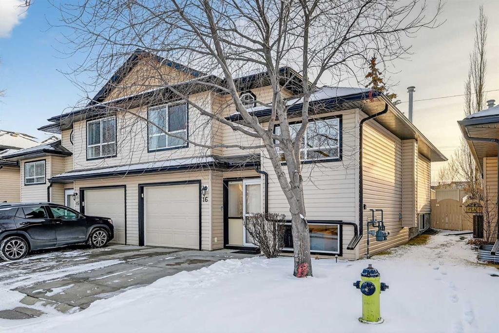 Picture of 16, 103 Fairways Drive NW, Airdrie Real Estate Listing