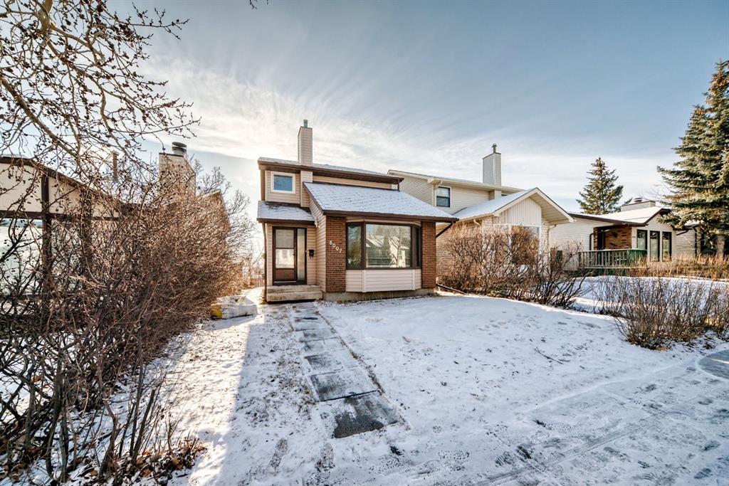 Picture of 8007 Ranchview Drive NW, Calgary Real Estate Listing