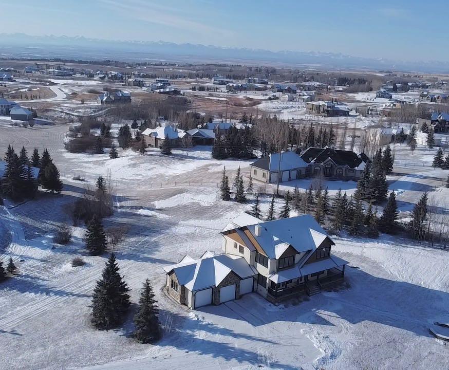 Picture of 22 Bearspaw Summit Place , Rural Rocky View County Real Estate Listing