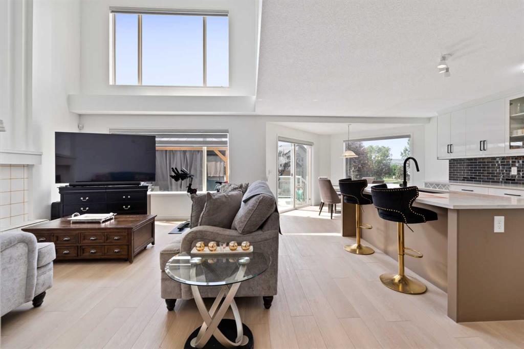 Picture of 7 Country Hills Park NW, Calgary Real Estate Listing