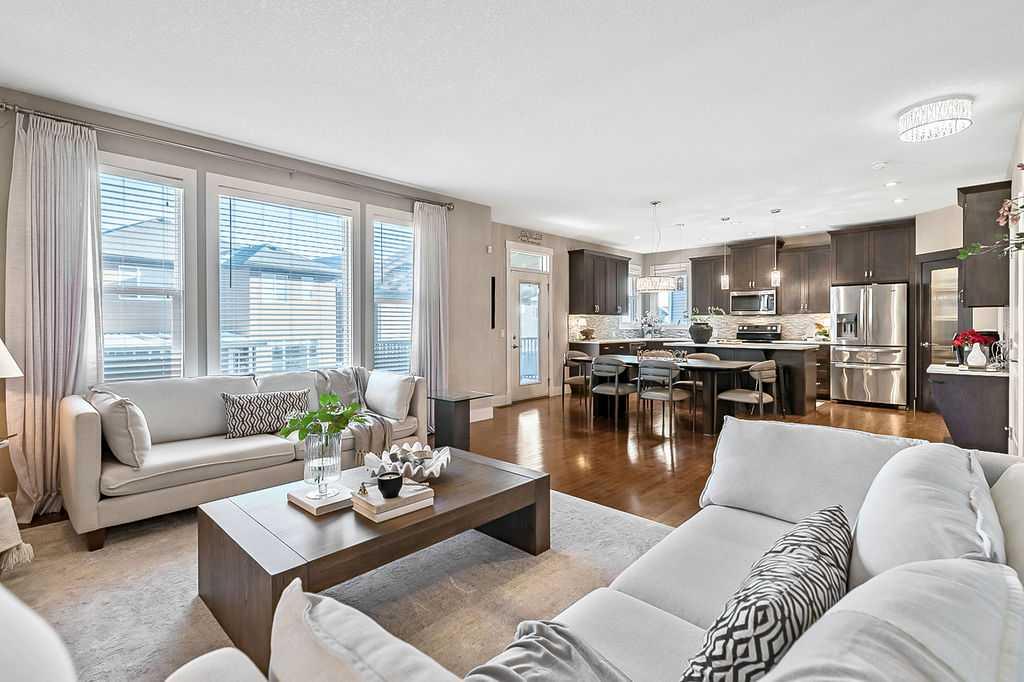 Picture of 112 Kinniburgh Close , Chestermere Real Estate Listing