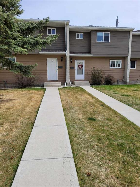 Picture of 7, 65 Lafayette Boulevard W, Lethbridge Real Estate Listing
