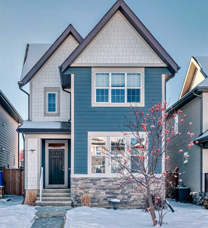 Picture of 77 Marquis Common SE, Calgary Real Estate Listing
