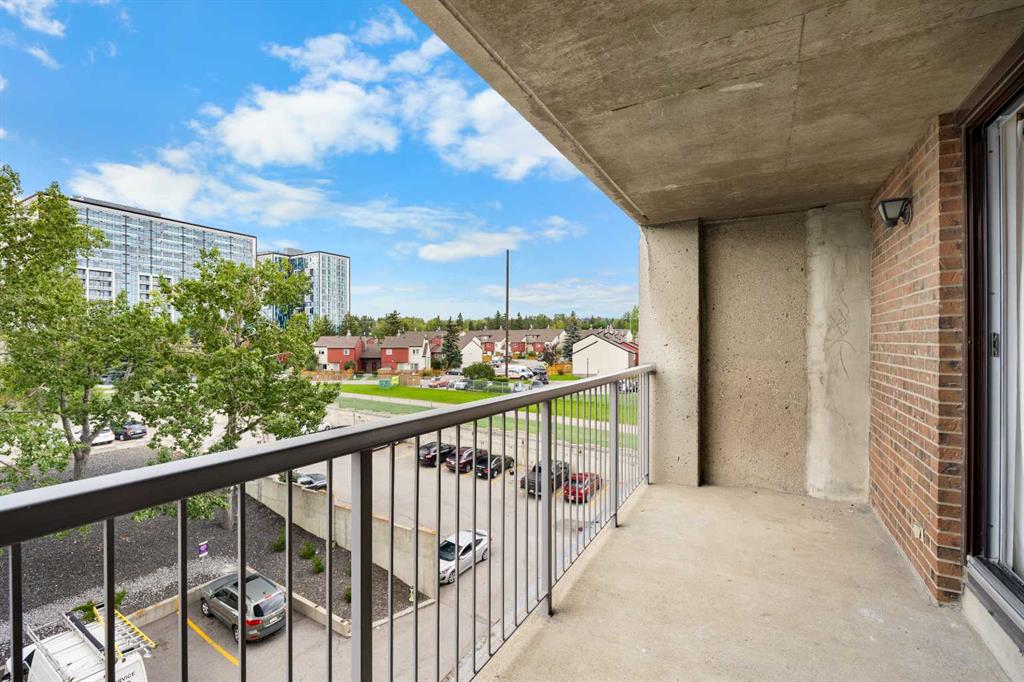 Picture of 413, 4944 Dalton Drive NW, Calgary Real Estate Listing
