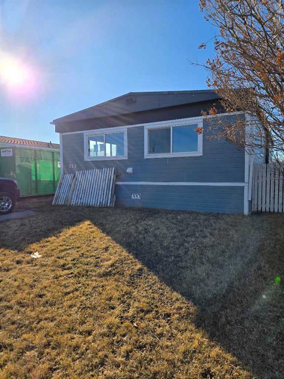 Picture of 223 Polar Avenue NE, High River Real Estate Listing