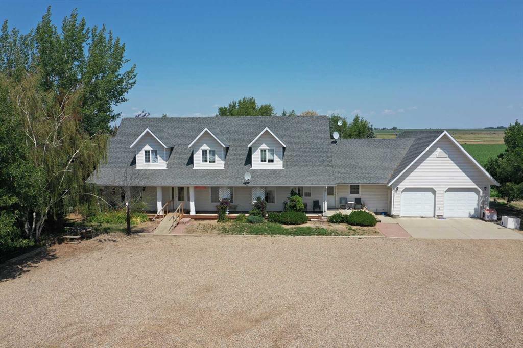 Picture of 161078 TWP  132 Road , Vauxhall Real Estate Listing