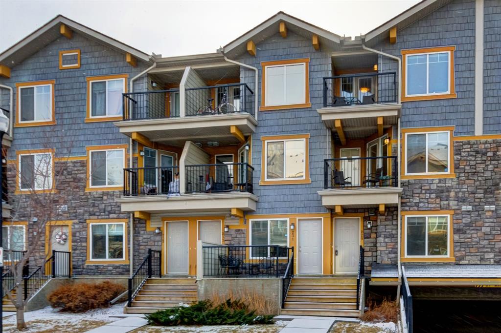 Picture of 231 McKenzie Towne Lane SE, Calgary Real Estate Listing