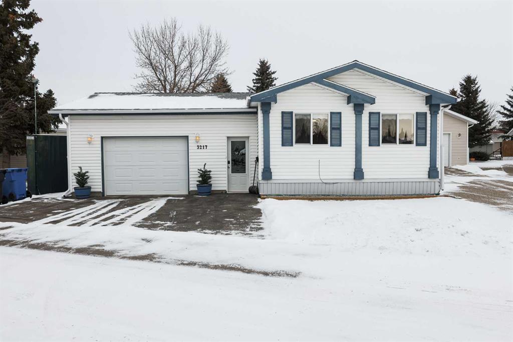 Picture of 3217 31 Street S, Lethbridge Real Estate Listing
