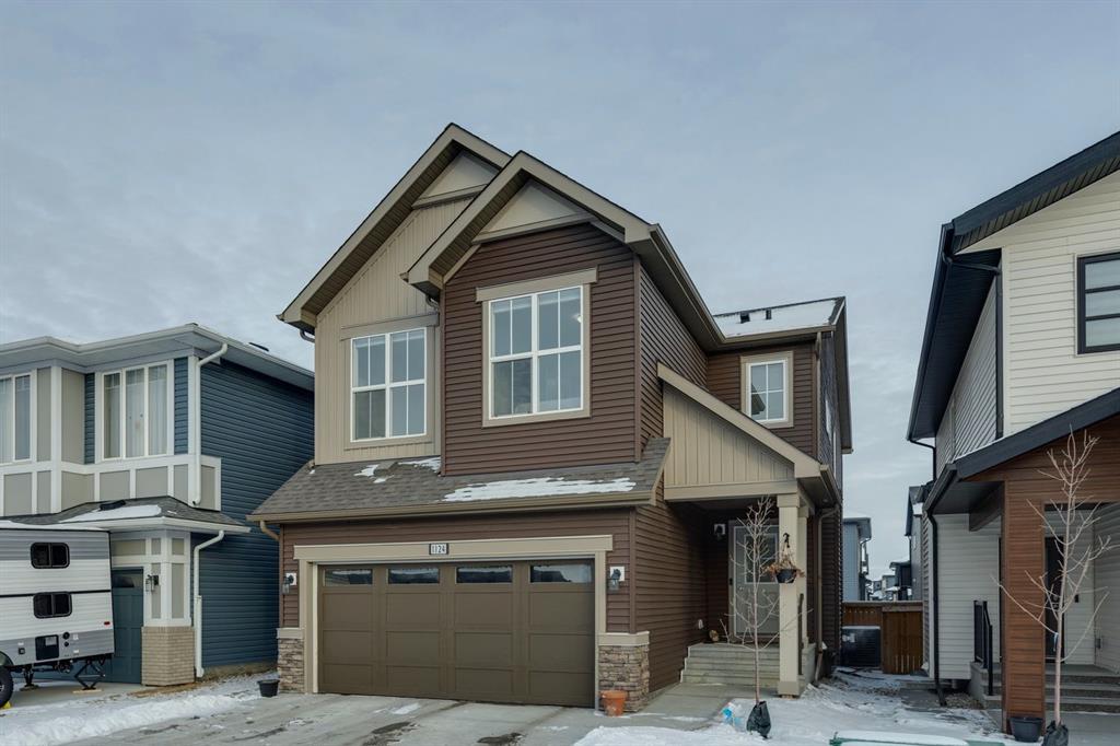 Picture of 1124 Chinook Gate Bay SW, Airdrie Real Estate Listing