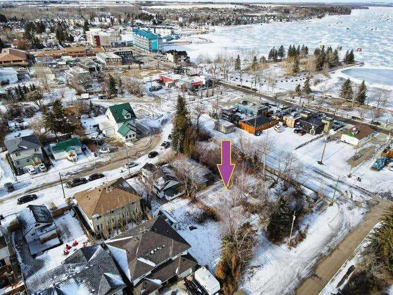 Picture of 5040 47 Street , Sylvan Lake Real Estate Listing