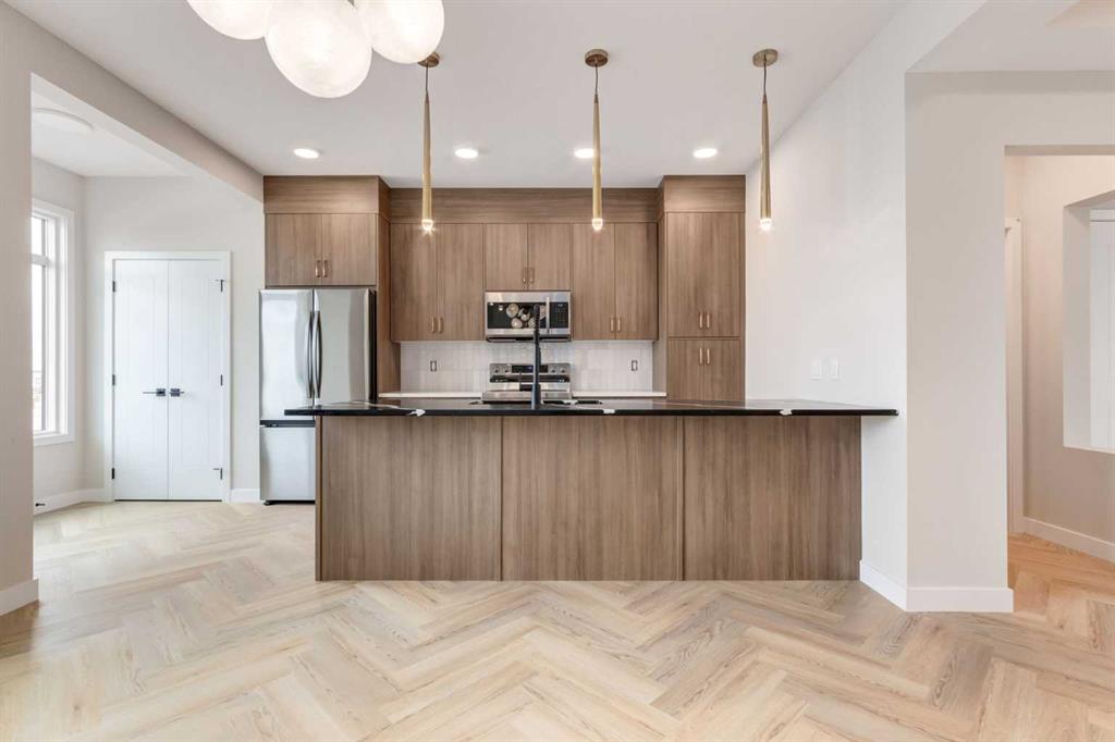 Picture of 466 River Avenue , Cochrane Real Estate Listing