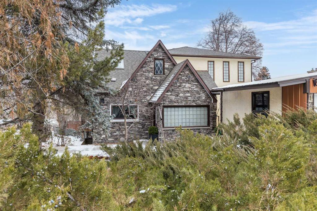 Picture of 176 1 Street SW, Medicine Hat Real Estate Listing