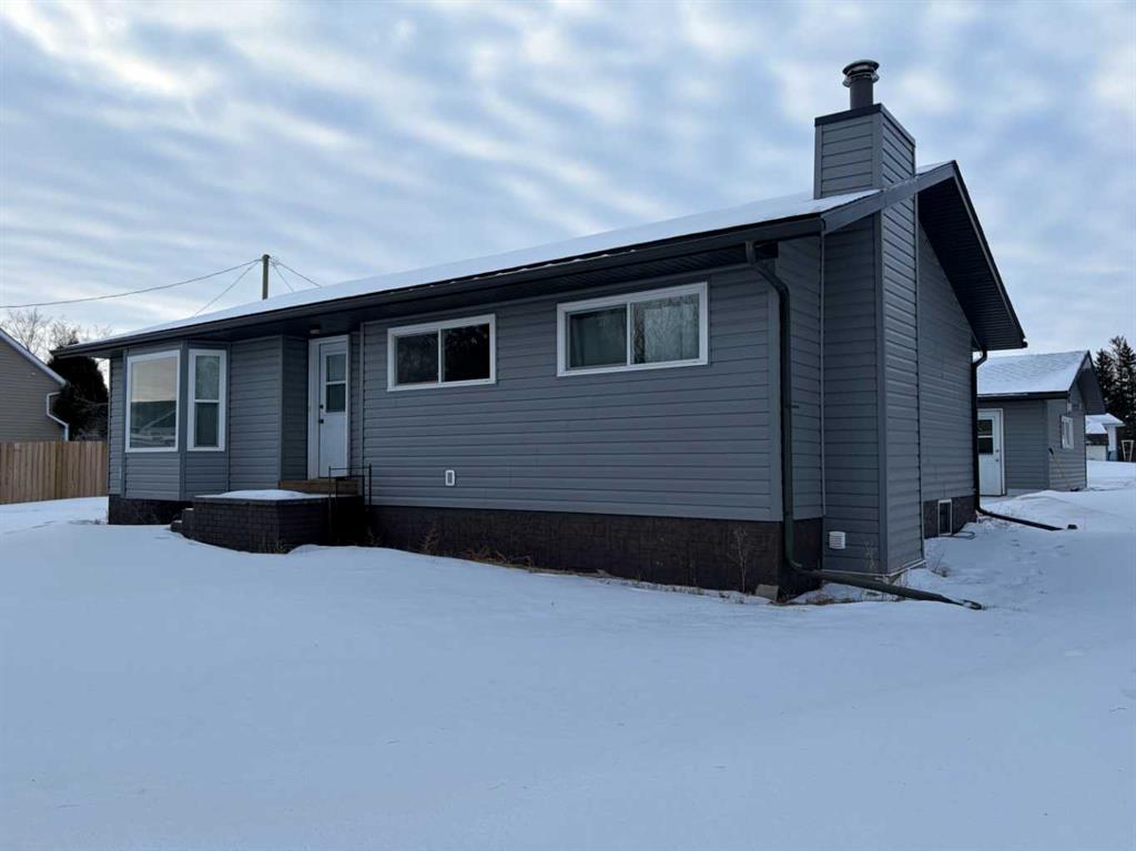 Picture of 100 Balaclava Street , Veteran Real Estate Listing