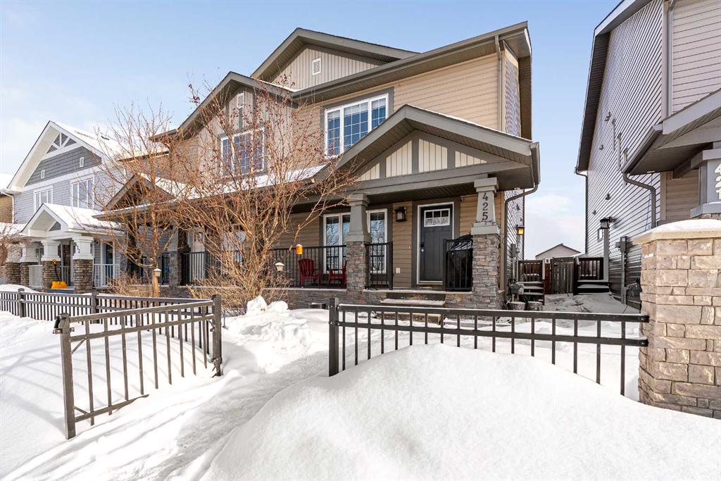 Picture of 425 Heritage Drive , Fort McMurray Real Estate Listing