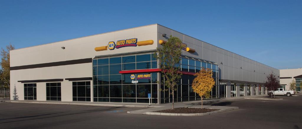 Picture of 102 & 103, 118 East Lake Boulevard NE, Airdrie Real Estate Listing