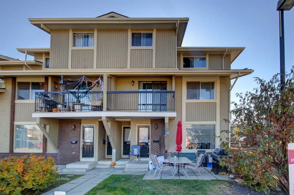 Picture of 602, 2200 Woodview Drive SW, Calgary Real Estate Listing