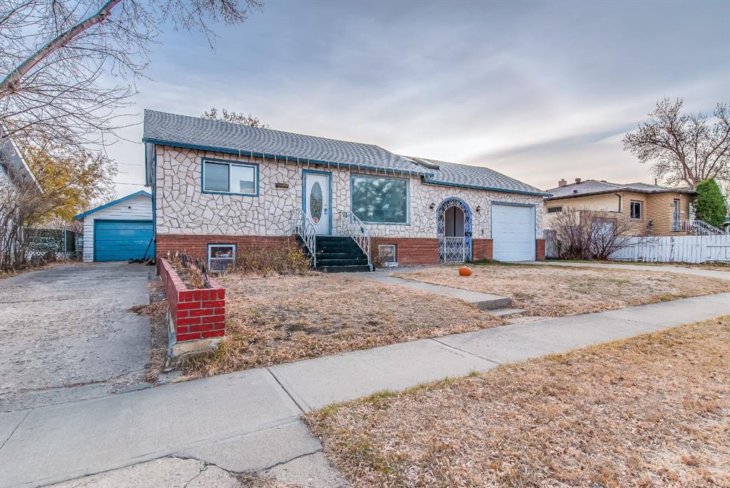 Picture of 219 4 Street SE, Redcliff Real Estate Listing