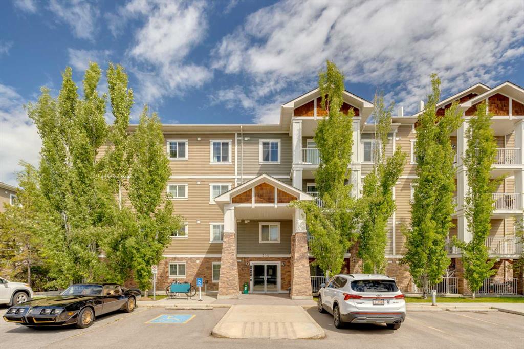 Picture of 106, 304 Cranberry Park SE, Calgary Real Estate Listing
