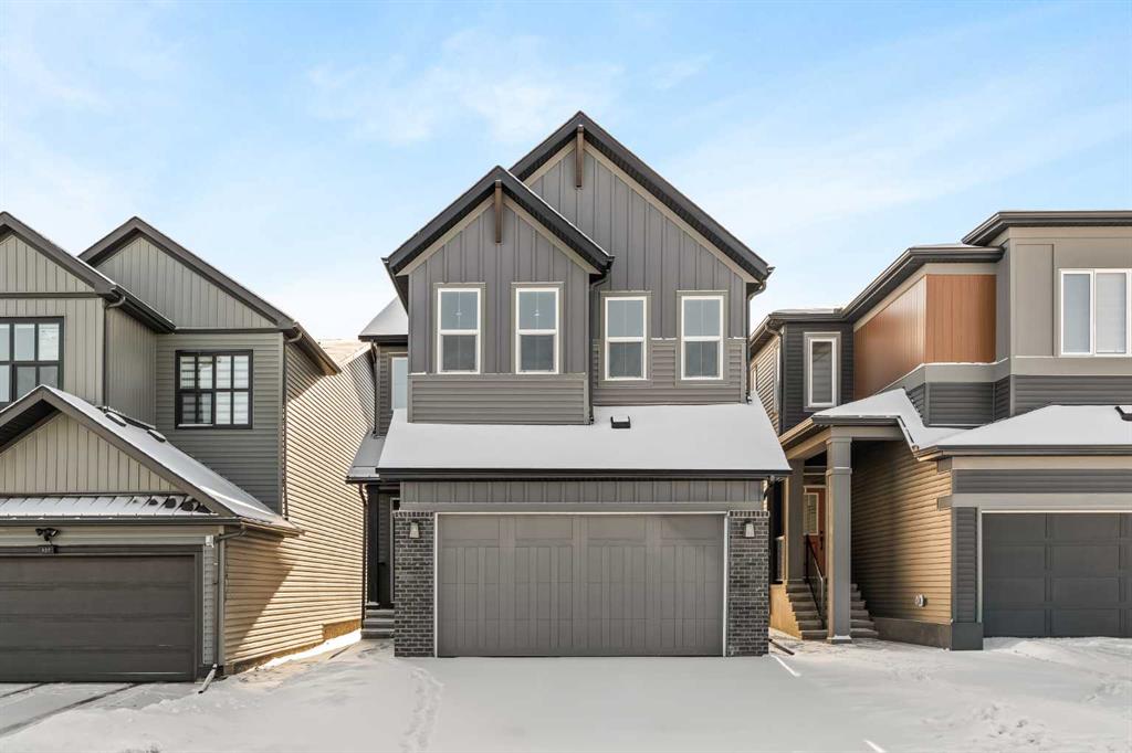 Picture of 819 Livingston View NE, Calgary Real Estate Listing
