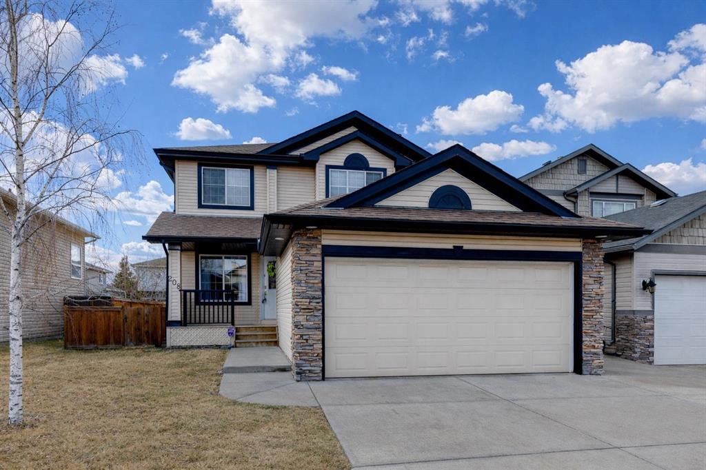 Picture of 208 Fairways Bay NW, Airdrie Real Estate Listing