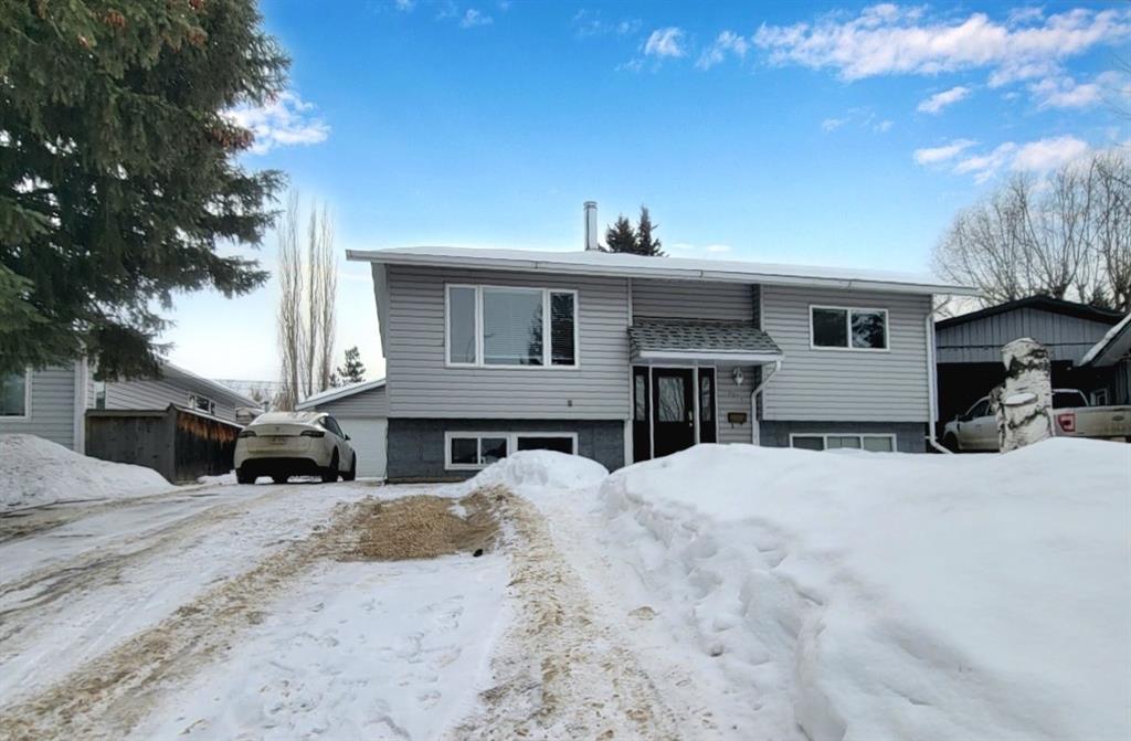Picture of 9521 87 Avenue , Grande Prairie Real Estate Listing