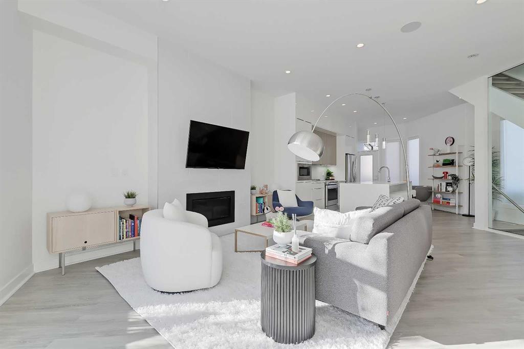 Picture of 454 15 Avenue NE, Calgary Real Estate Listing