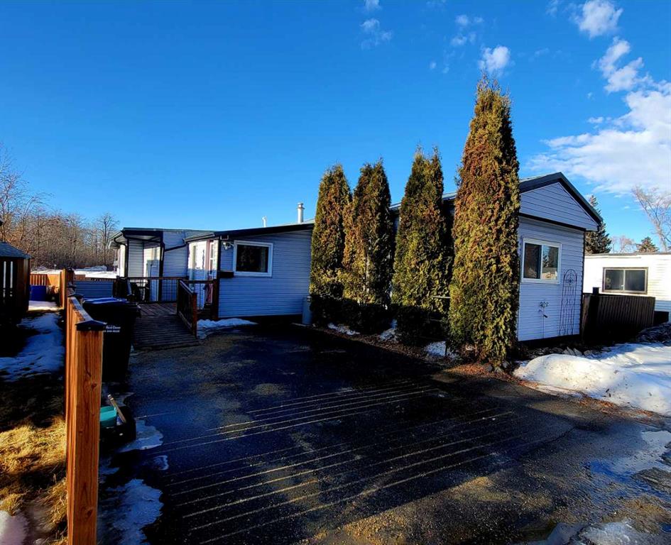 Picture of 104, 6834 59 Avenue , Red Deer Real Estate Listing