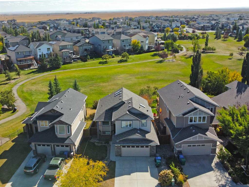Picture of 1644 Coalbanks Boulevard W, Lethbridge Real Estate Listing