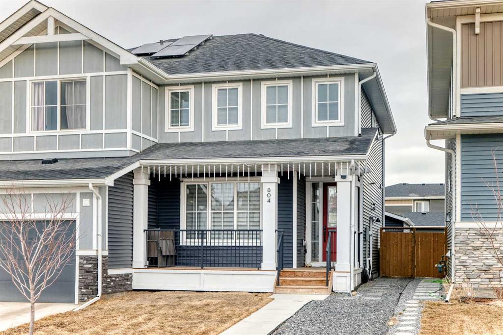 Picture of 804 Lawthorn Way SE, Airdrie Real Estate Listing