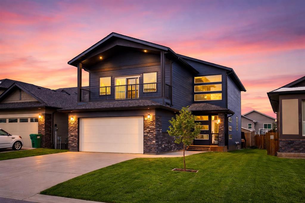 Picture of 332 Rivergrove Chase W, Lethbridge Real Estate Listing