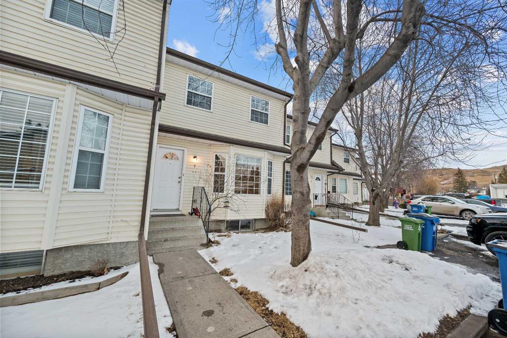 Picture of 7, 120 First Street E, Cochrane Real Estate Listing