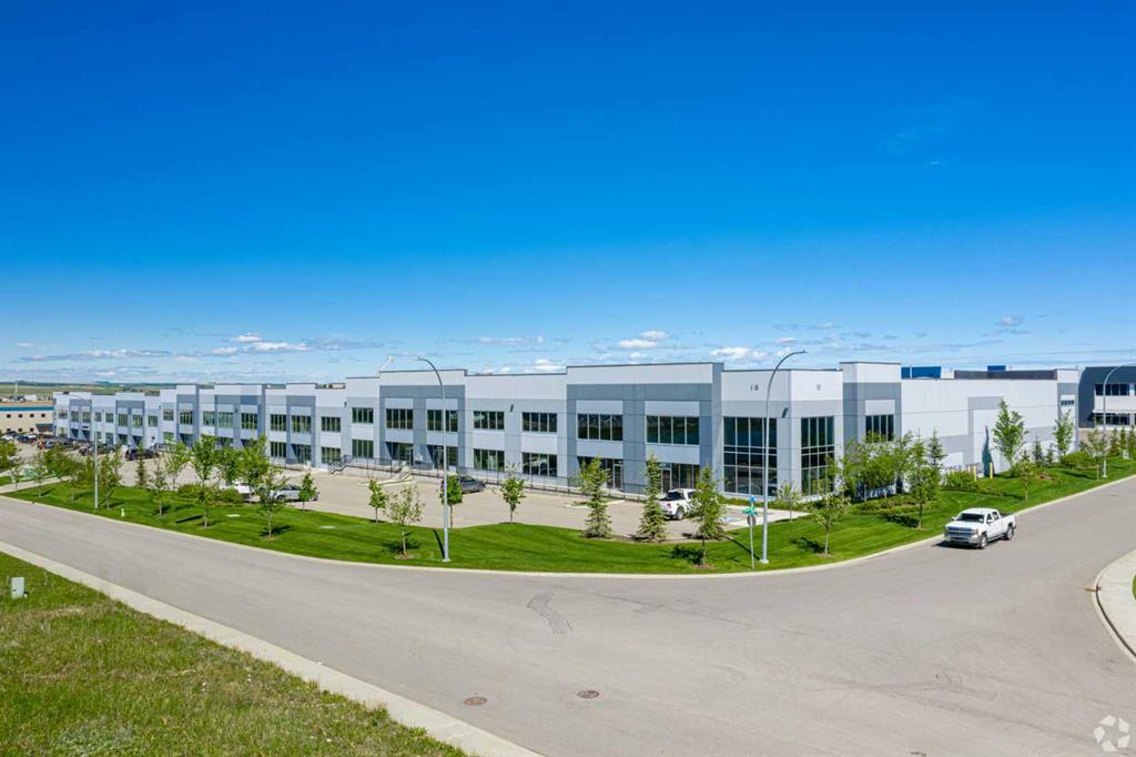 Picture of 105, 18 Highland Park Way NE, Airdrie Real Estate Listing