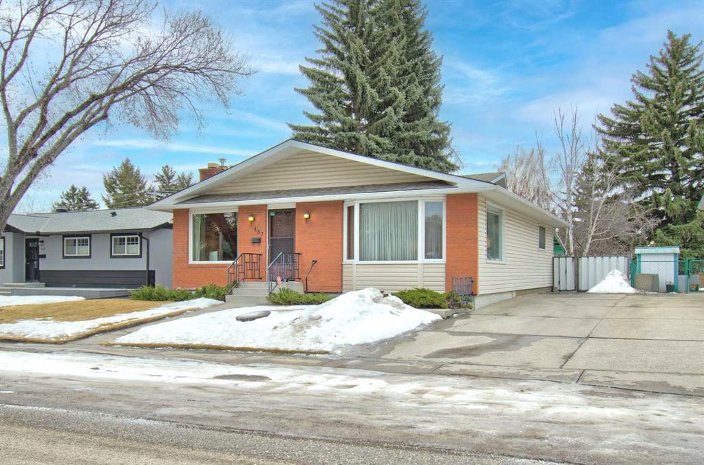 Picture of 487 Arlington Drive SE, Calgary Real Estate Listing