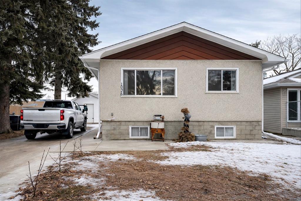 Picture of 1026 11 Avenue , Wainwright Real Estate Listing