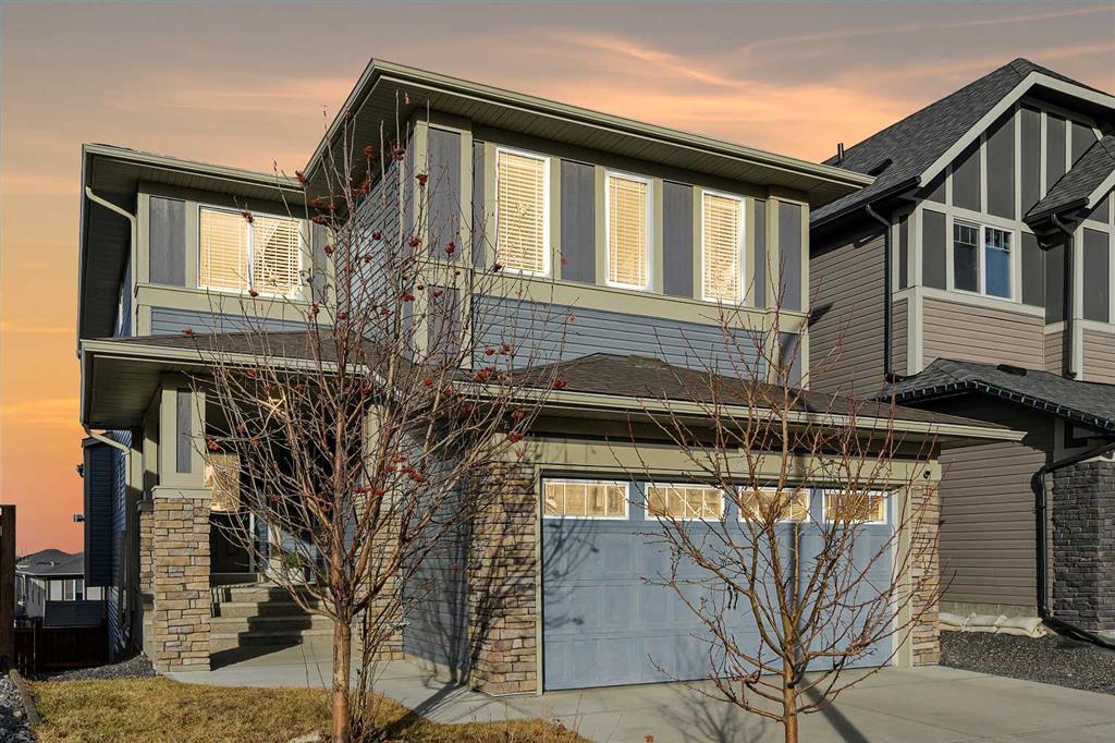 Picture of 311 Hillcrest Heights SW, Airdrie Real Estate Listing